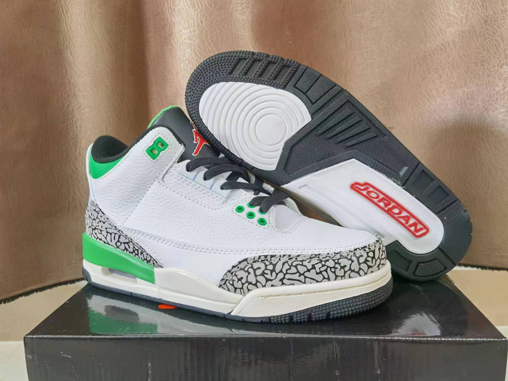 Air Jordan 3-251